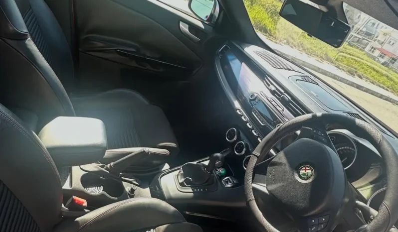 
								2012 Alfa Romeo Giulietta 1.4L 170 HP Automatic Hatchback for Sale in Cyprus – €8,900 full									