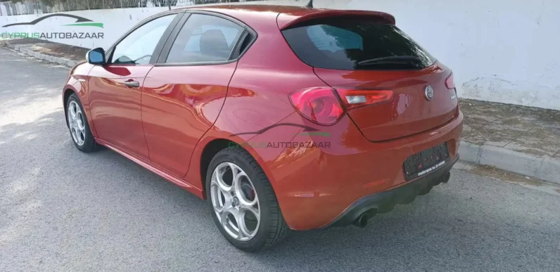 2019 Alfa Romeo Giulietta 1.8L Red for Sale in Cyprus – €18,700