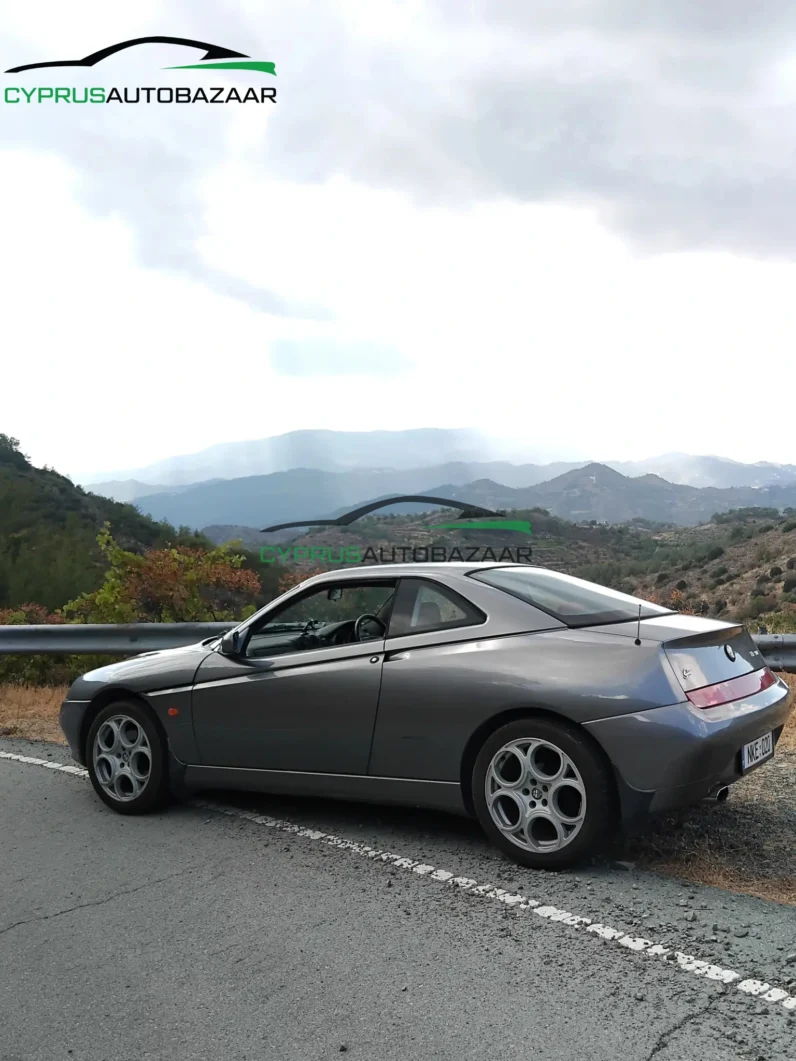 1998 Alfa Romeo Spider 2.0L Coupe for Sale in Cyprus – €6.000