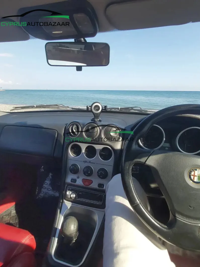 1998 Alfa Romeo Spider 2.0L Coupe for Sale in Cyprus – €6.000