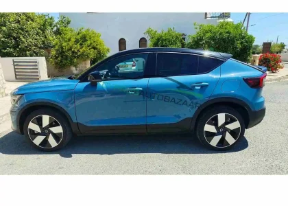 Volvo C40 Electric 2022 under45 (4)